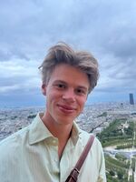 Photo of Elis Essen-Möller. Image.